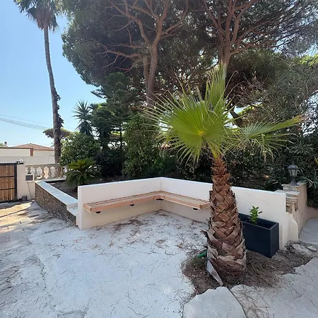 Holiday home Maison Port D'hyeres